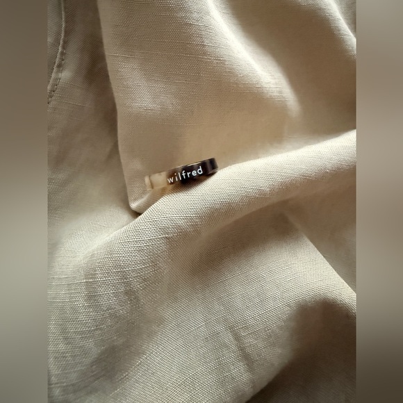 Aritzia Linen/ Tencel Lyocel Classic Beige Trench Coat - Picture 7 of 10